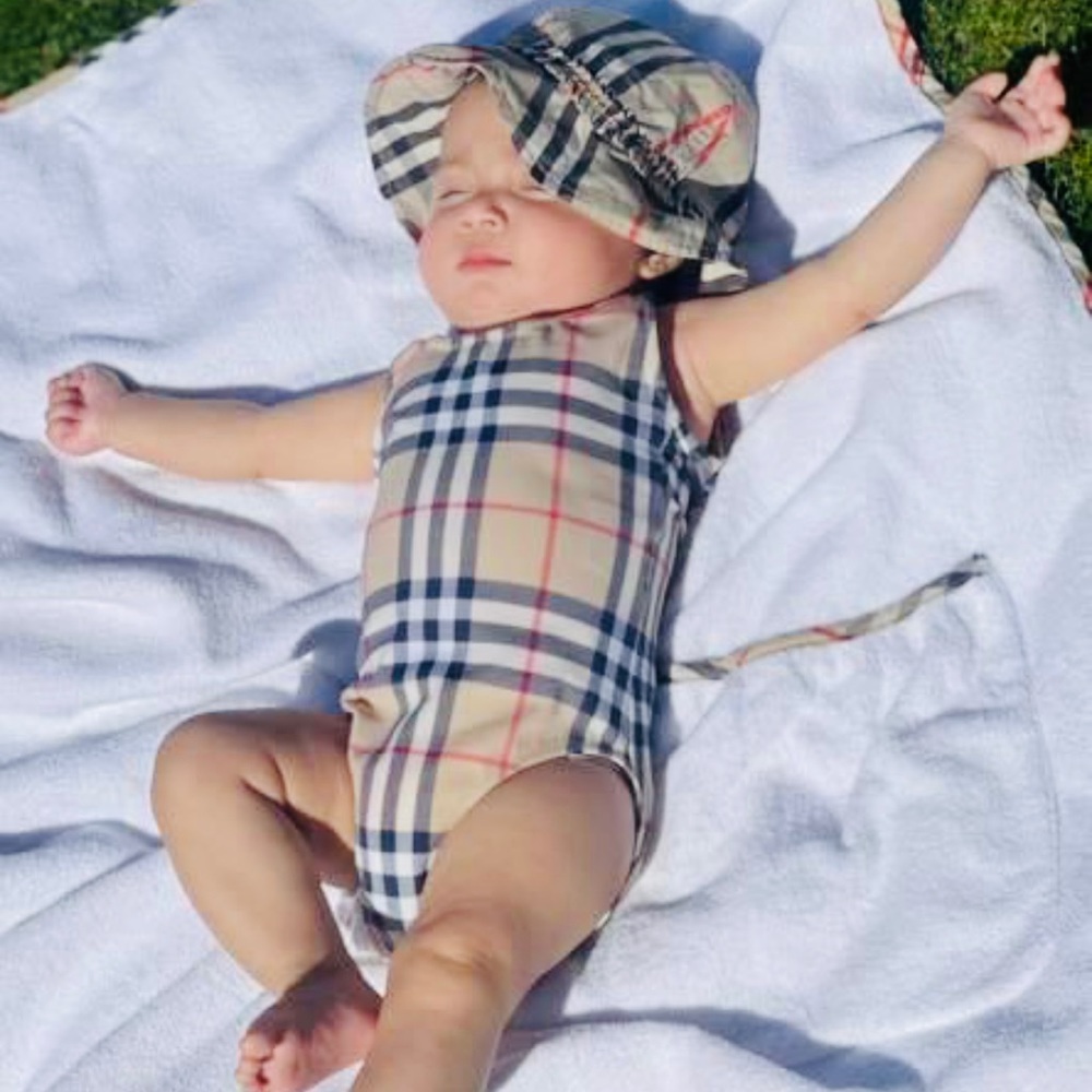 BURBERRY BABY SWIM!
